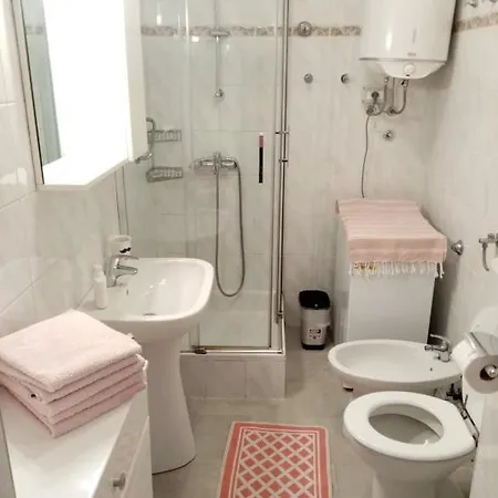 Romana * 奥帕提亚