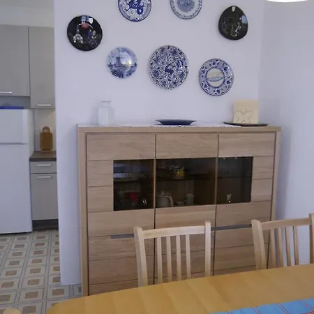 Romana Apartment *