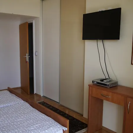 Apartment Romana *