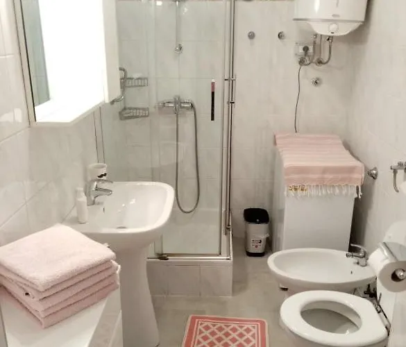 Romana * オパティヤ